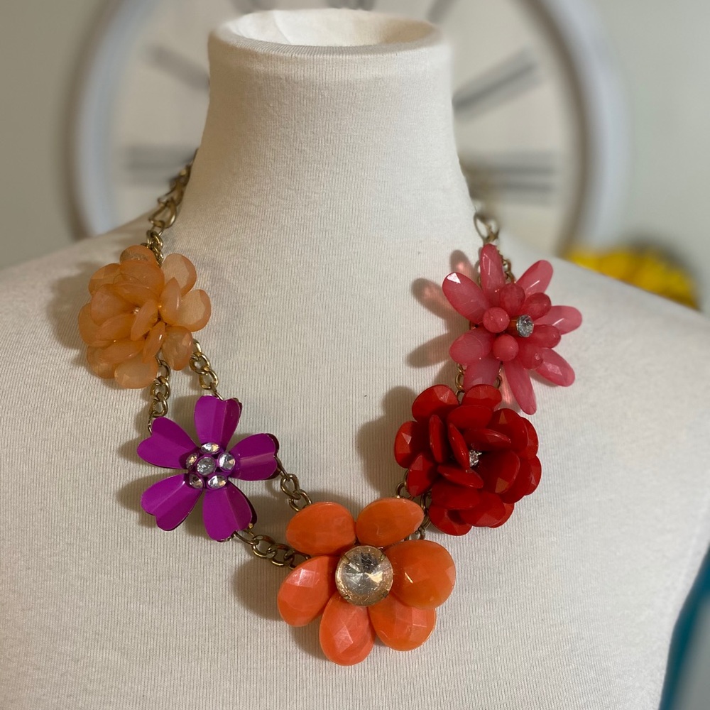 Flower Necklace 🌻